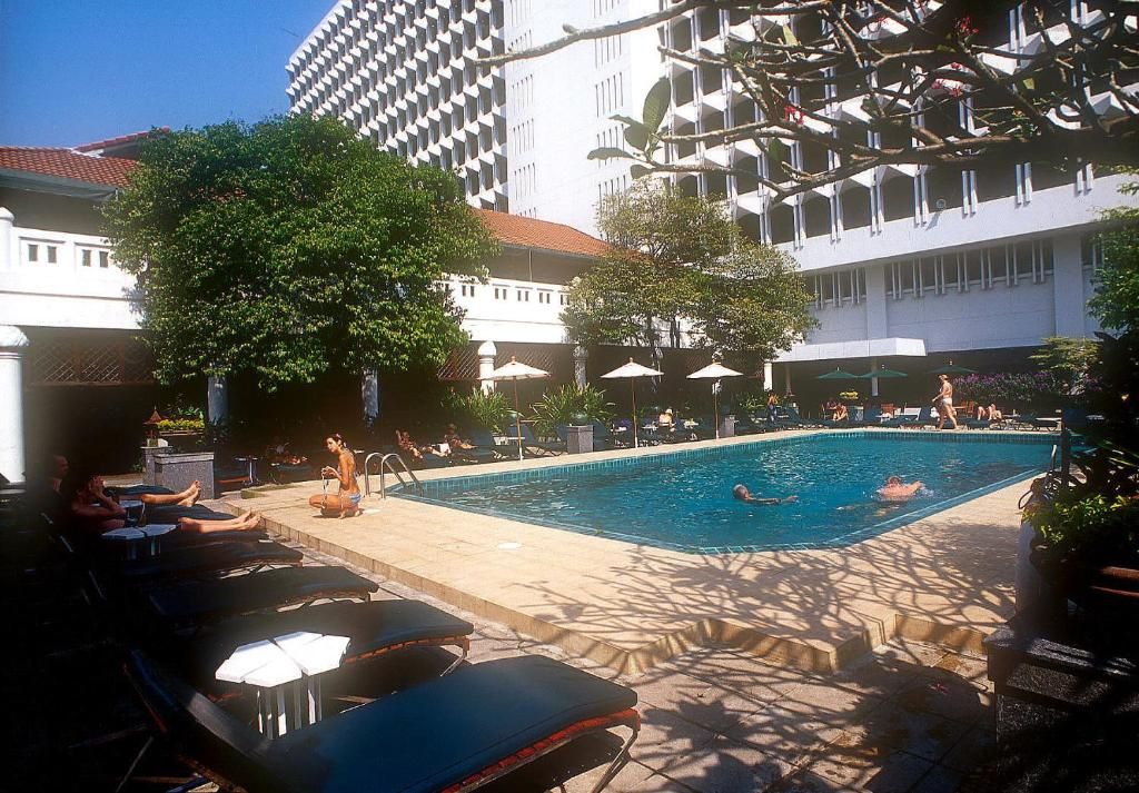 Indra Regent Hotel фото 58