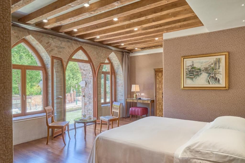 Hotel Santa Chiara фото 37