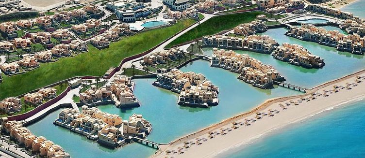 Фото отеля The Village at The Cove Rotana Resort