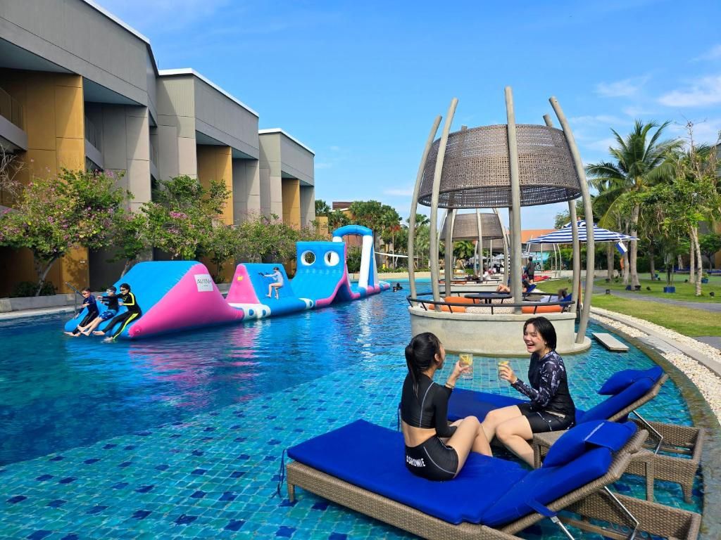 AVANI Hua Hin Resort & Villas фото 54