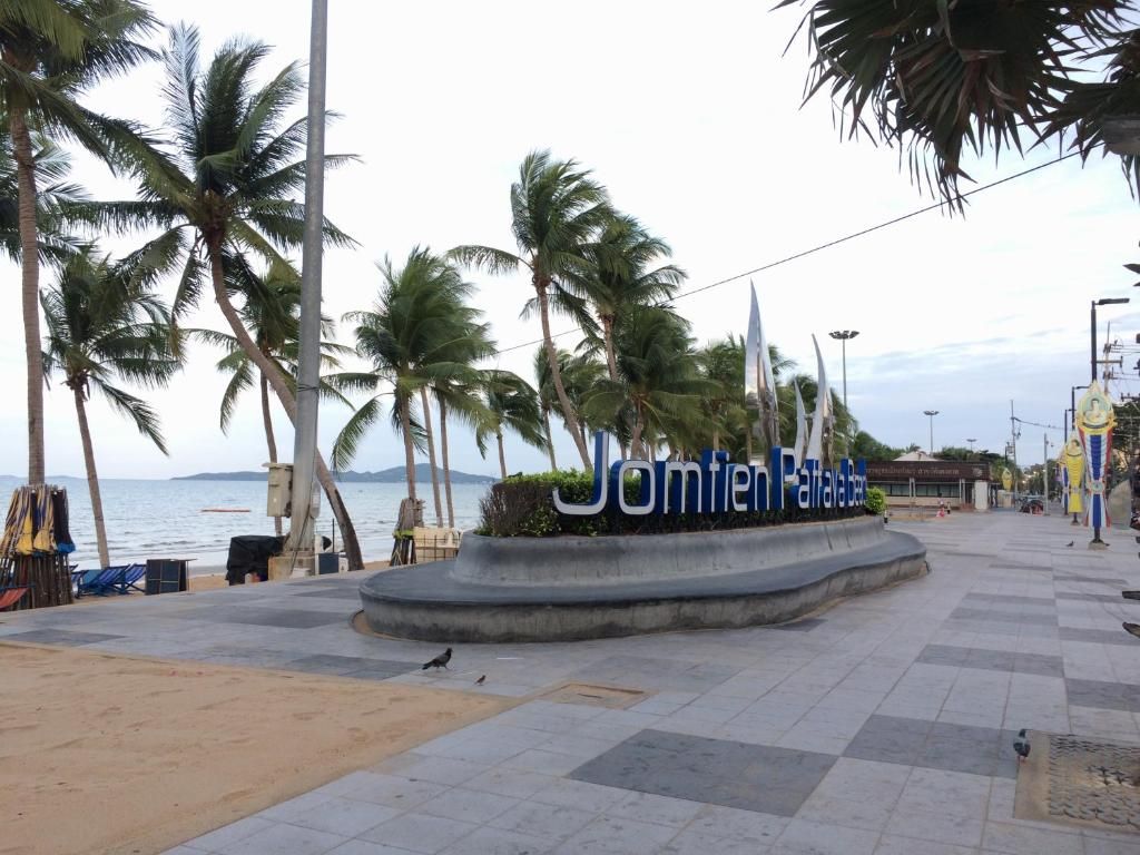 Mermaid's Beach Resort Jomtien фото 22