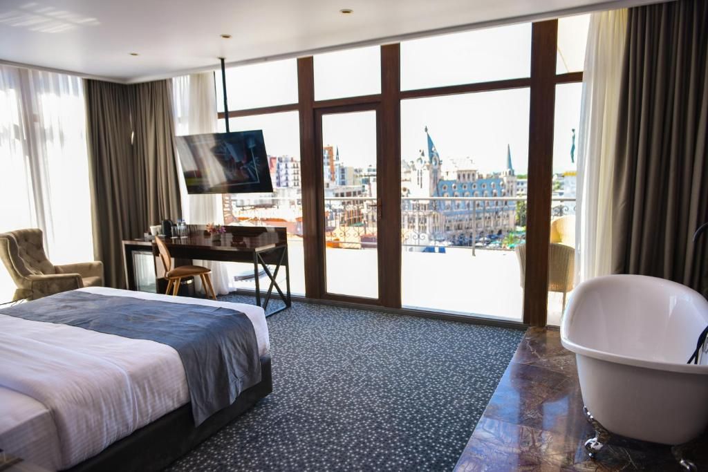 Monarch Batumi фото 14
