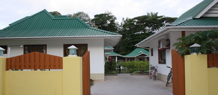 Фото отеля Le Surmer Self Catering Chalets