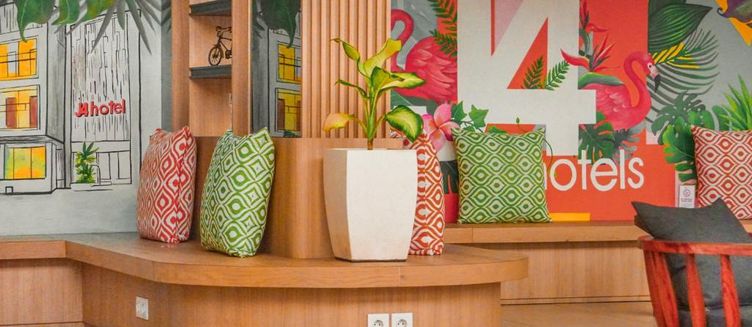 Фото отеля J4 Hotels Legian