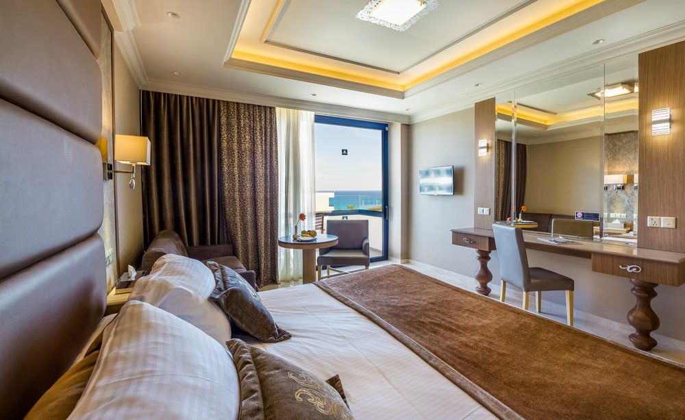Adams Beach Hotel фото 67