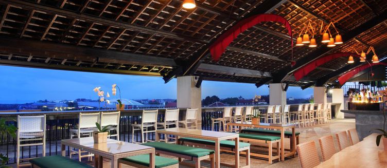 Фото отеля Cross Paasha Bali Seminyak