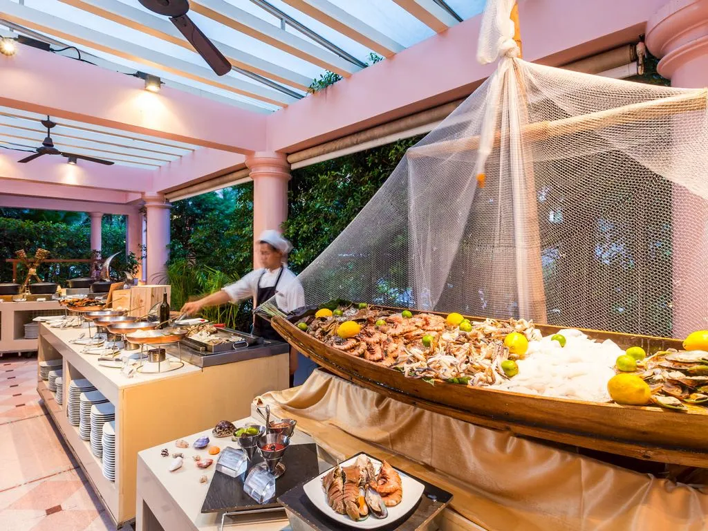 Centara Grand Beach Resort Phuket фото 15