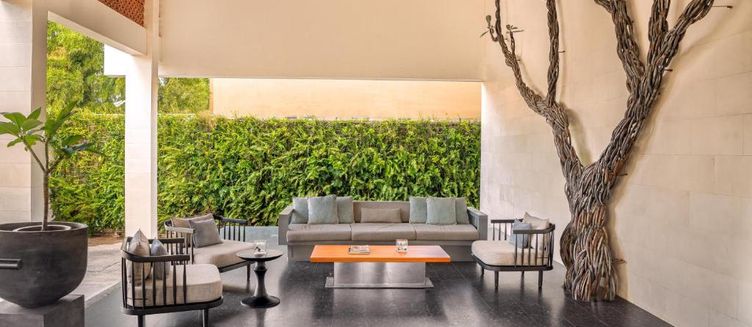 Фото отеля Jetwing Colombo Seven