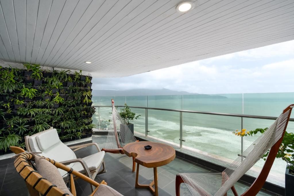 Sala Danang Beach Hotel фото 13