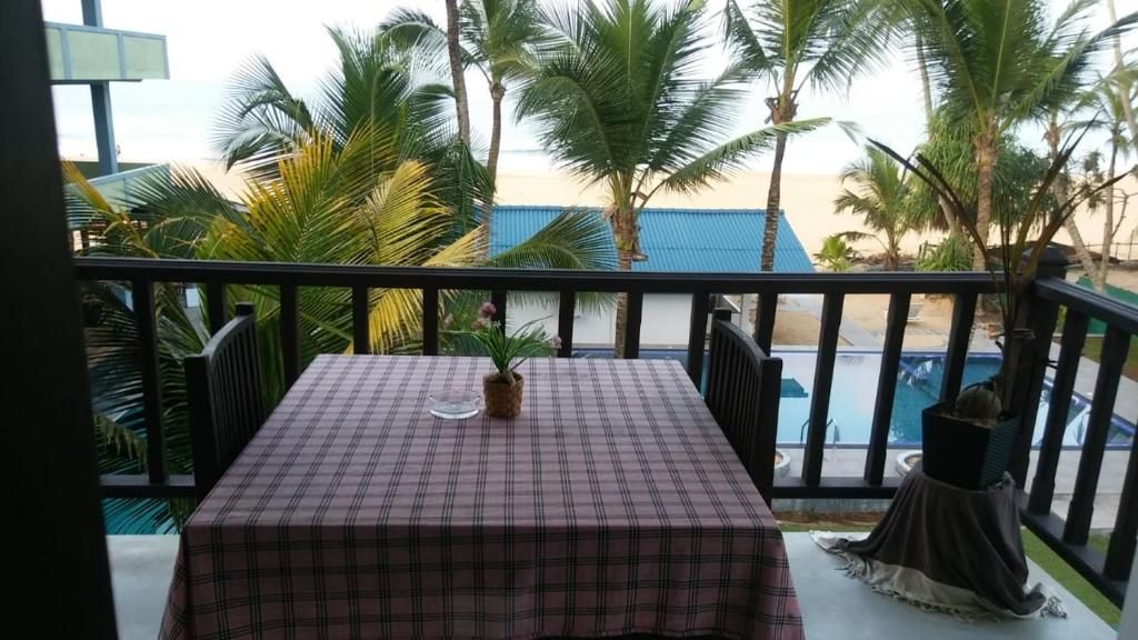Thiranagama Beach Hotel фото 7