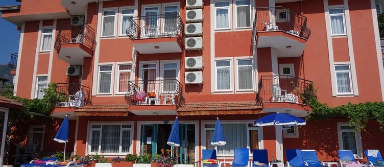 Фото отеля Red Rose Hotel