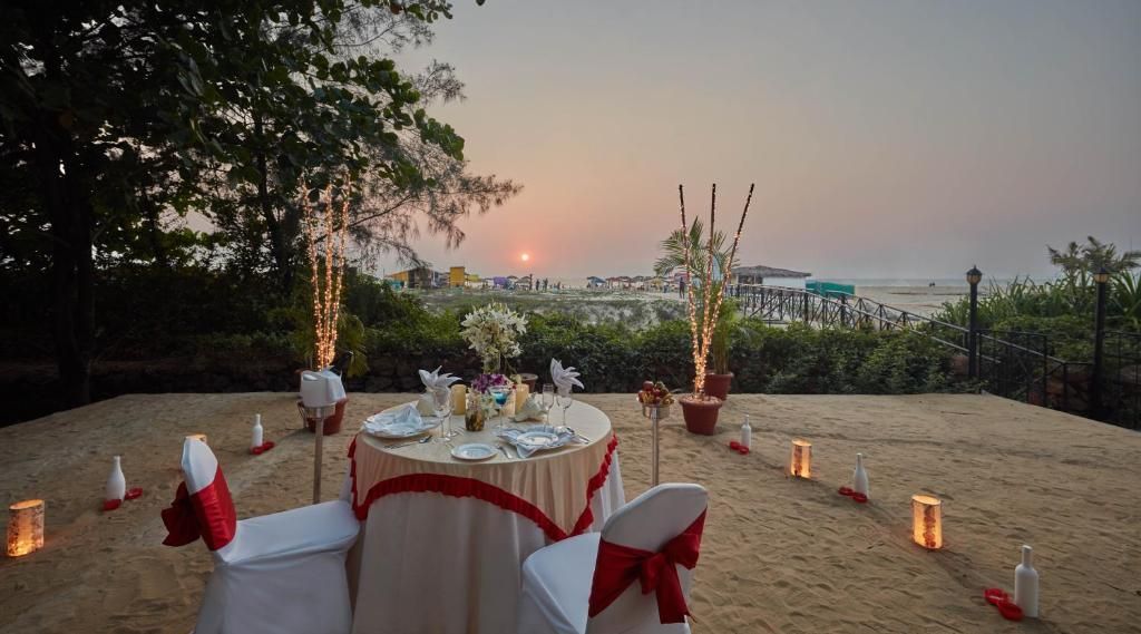 Royal Orchid Beach Resort & Spa, Goa фото 63
