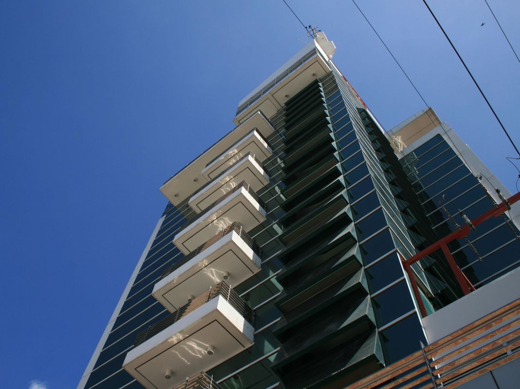Allure Hotel & Suites фото 4