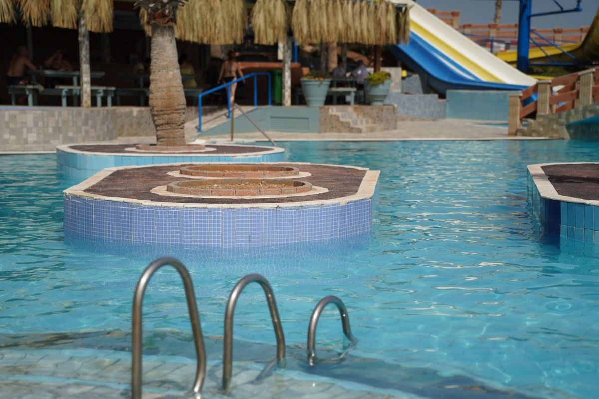 Eri Beach & Village Hotel фото 11