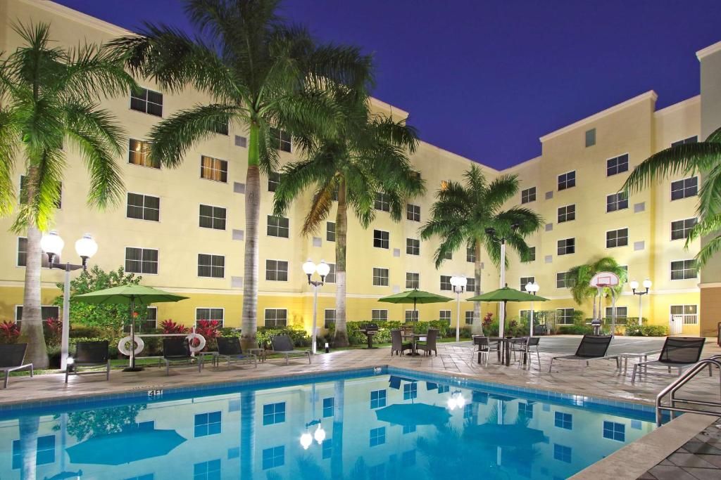 Homewood Suites by Hilton Miami - Airport West фото 2