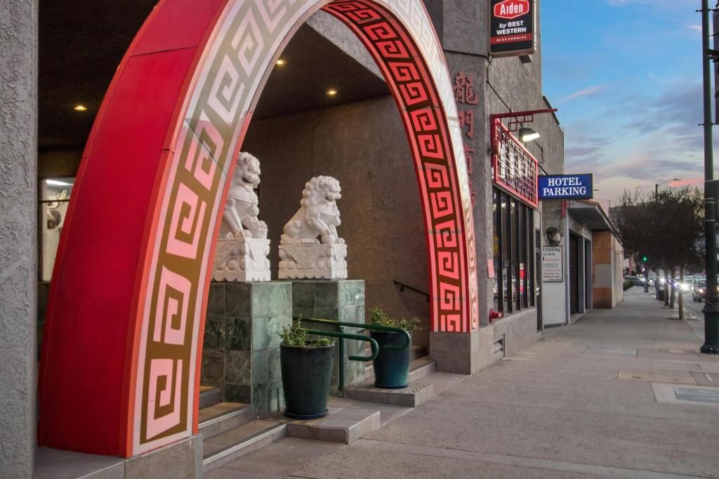 Best Western Plus Dragon Gate Inn фото 39