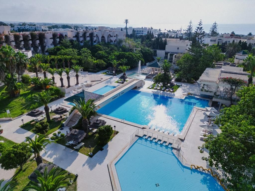 Nahrawess Hotel & Spa Resort фото 65