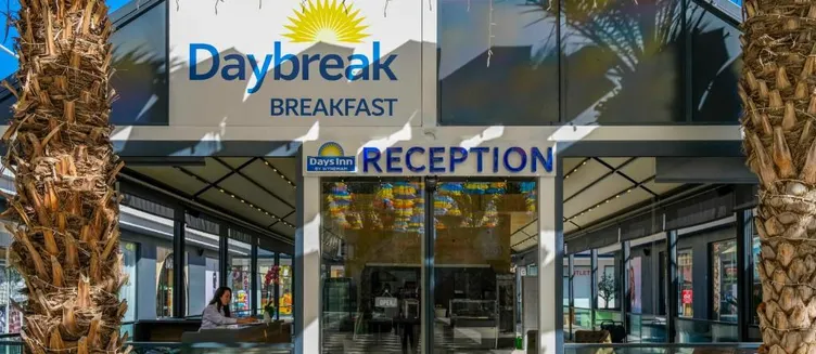 Фото отеля Days Inn By Wyndham Alanya