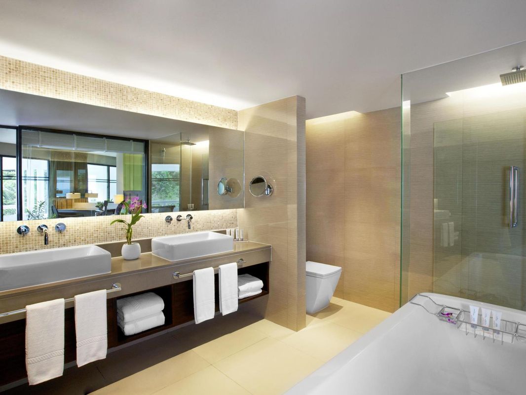 Le Meridien Phuket Beach Resort фото 105