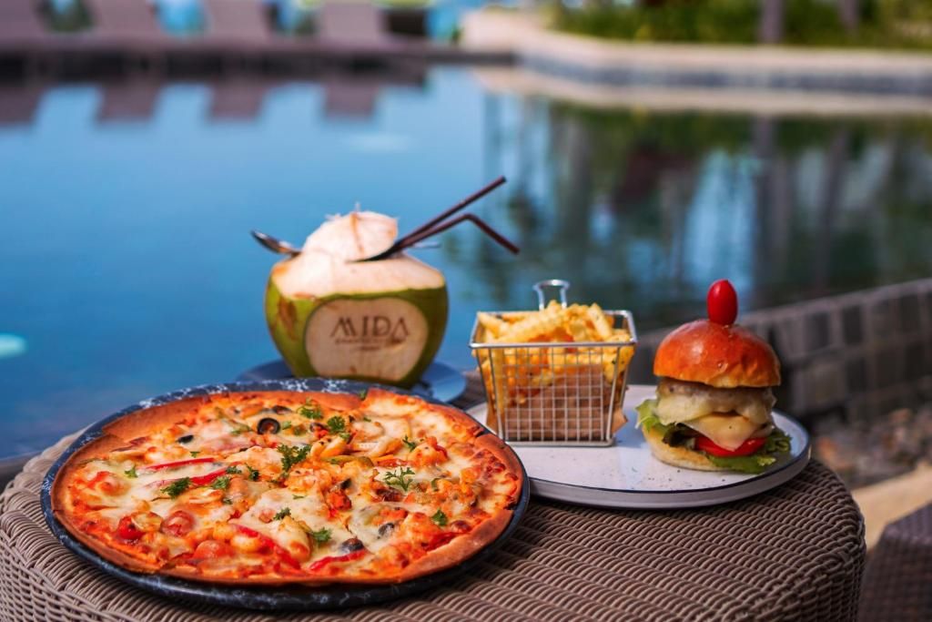 MIDA Grande Resort Phuket фото 111