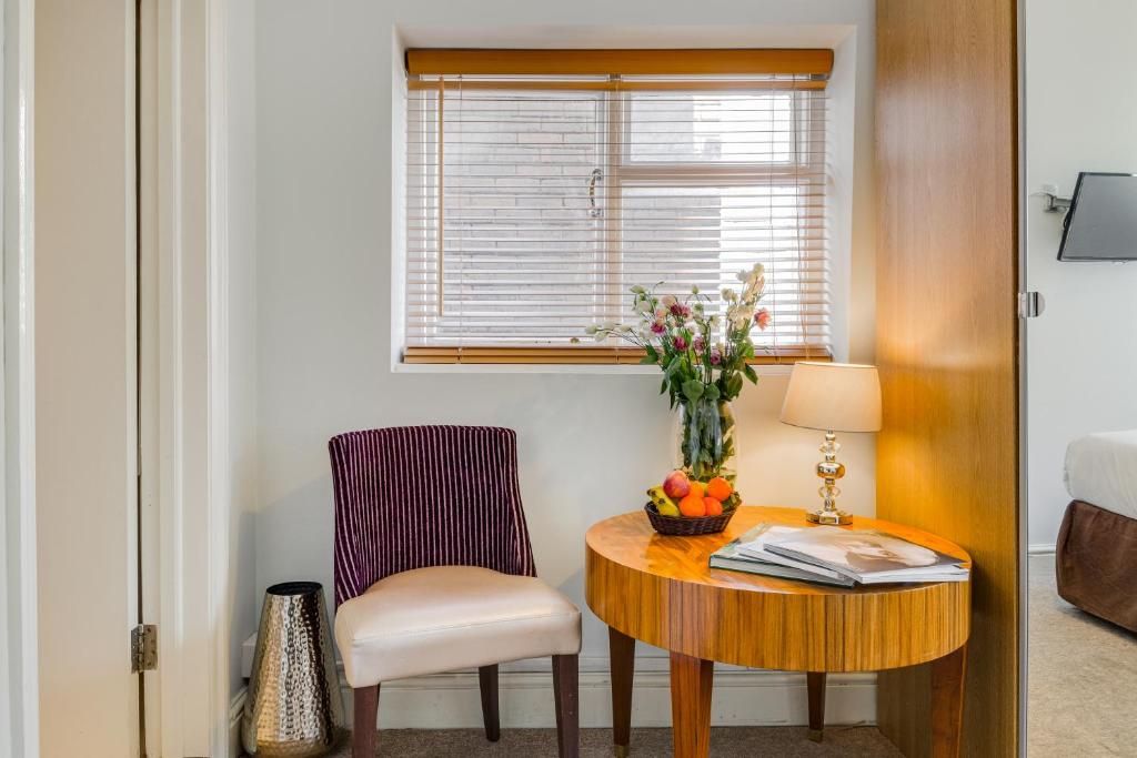 1 Lexham Gardens Hotel фото 39