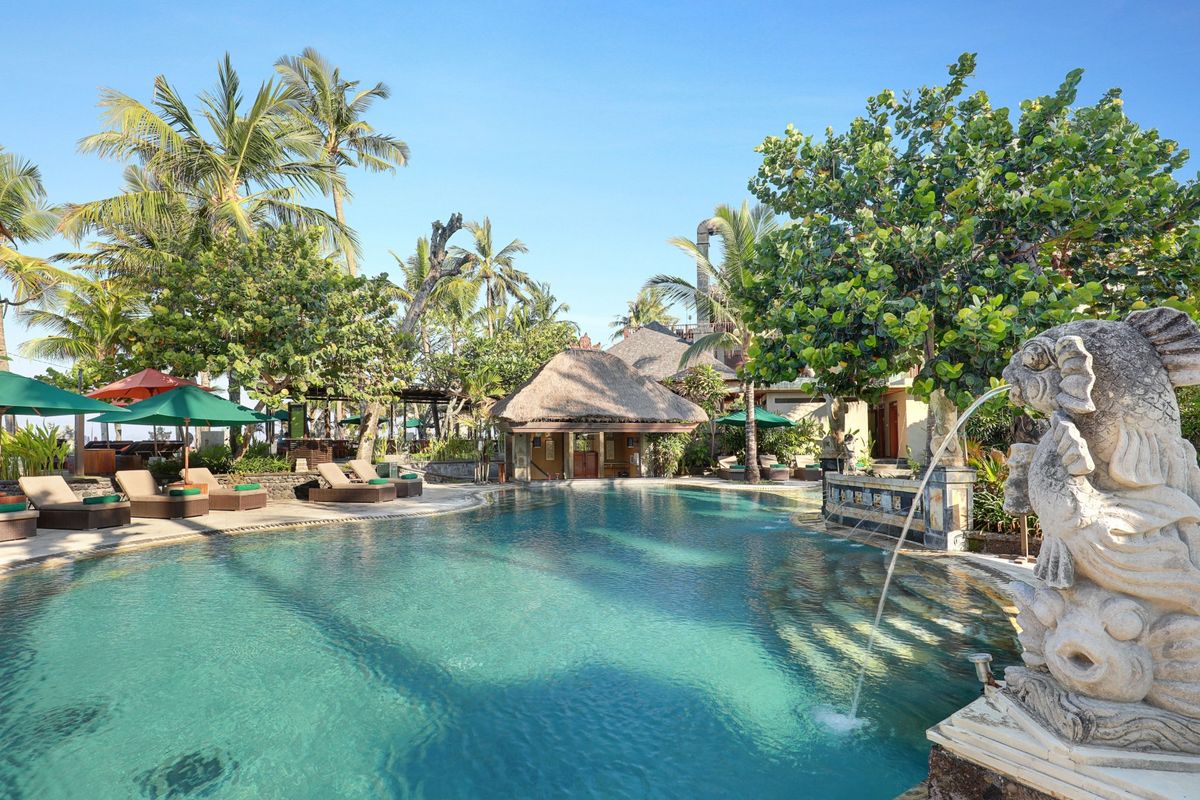 Legian Beach Hotel фото 6