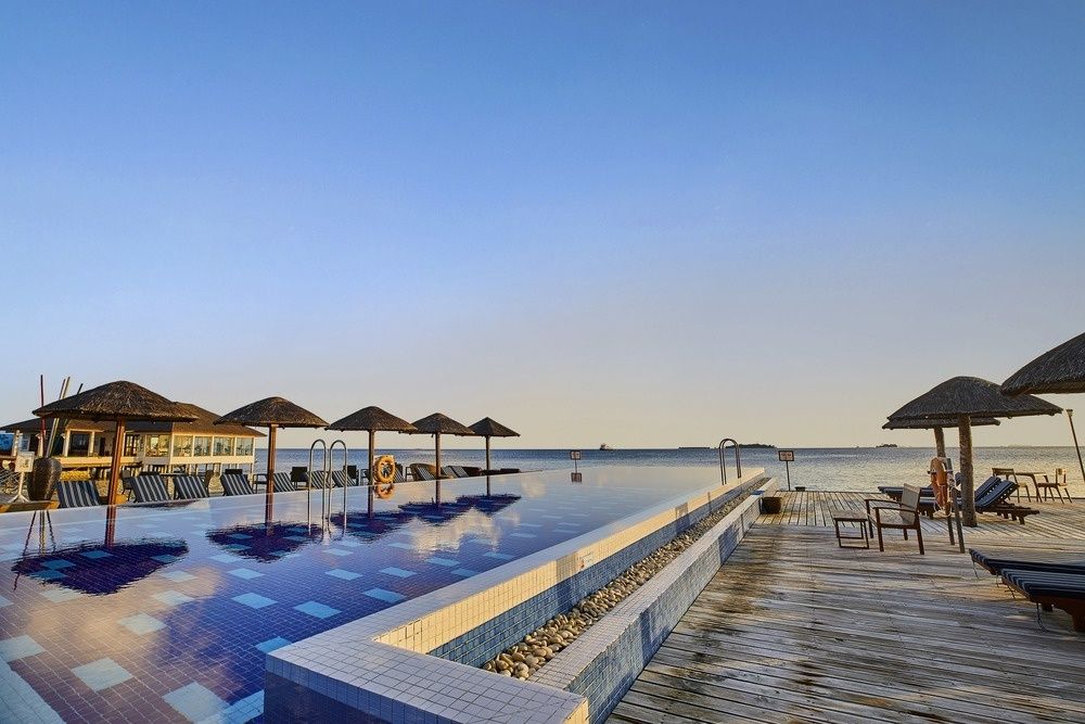 Machchafushi Island Resort & Spa Maldives, The Centara Collection фото 61