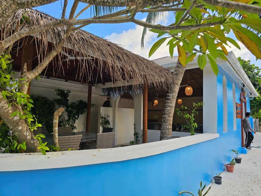 Island Luxury Fehendhoo фото 20