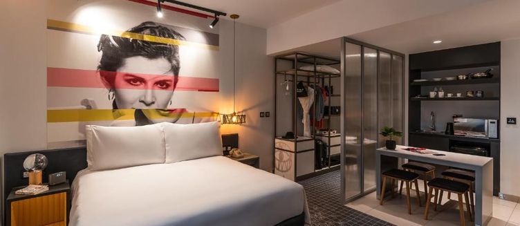 Фото отеля Studio One Hotel