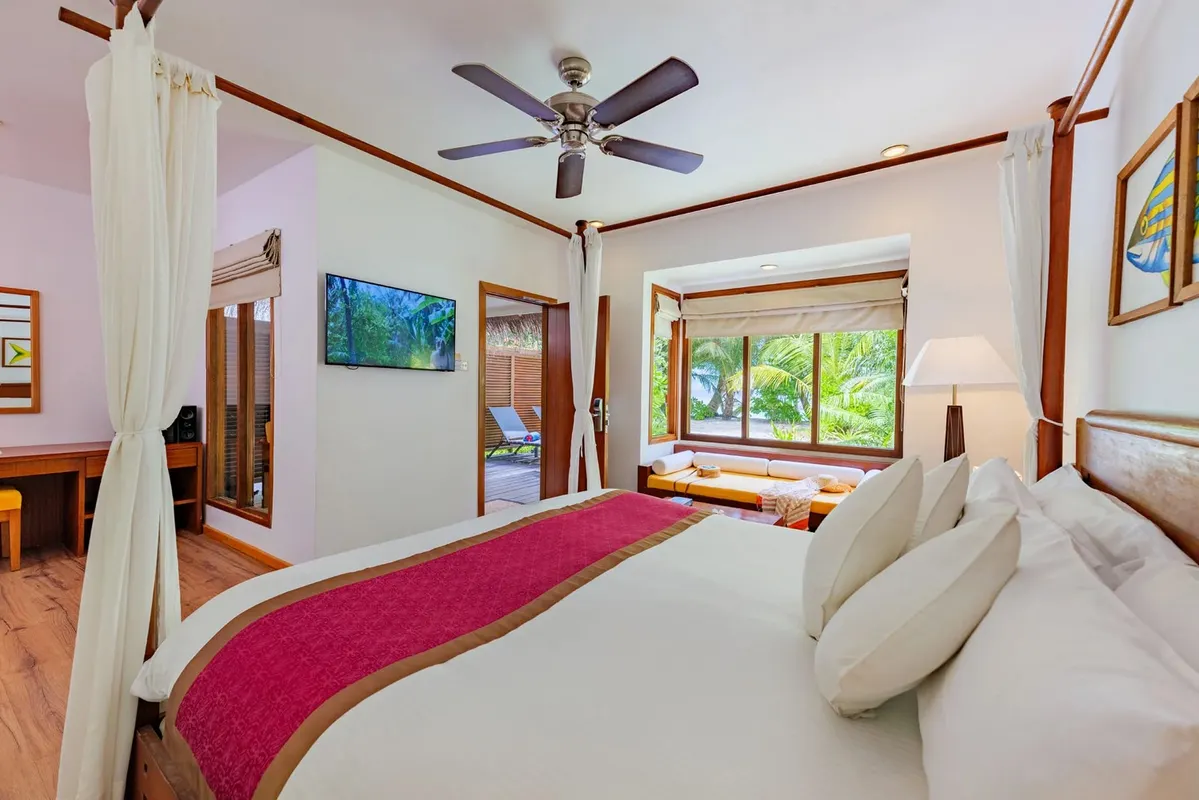 Niva Kuramathi Maldives фото 4