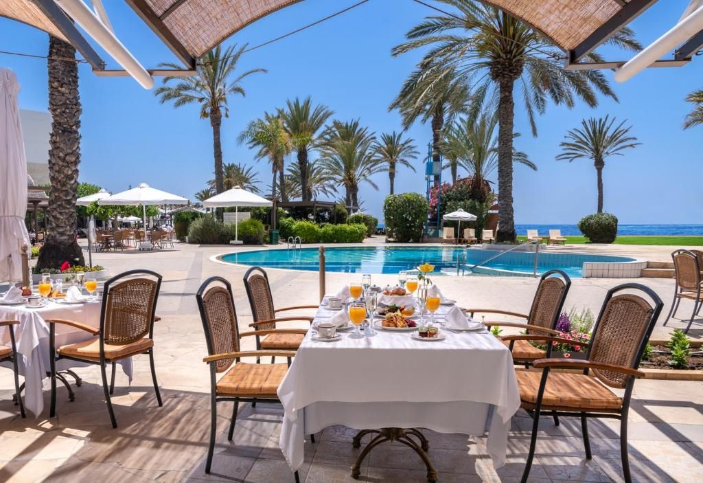 Constantinou Bros Athena Beach Hotel фото 59