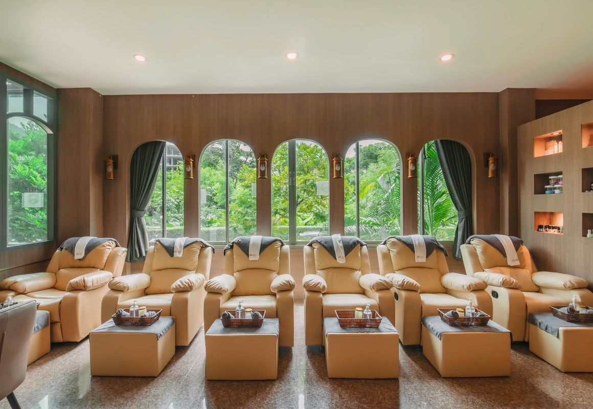 Elite Suite Hotel Patong фото 17