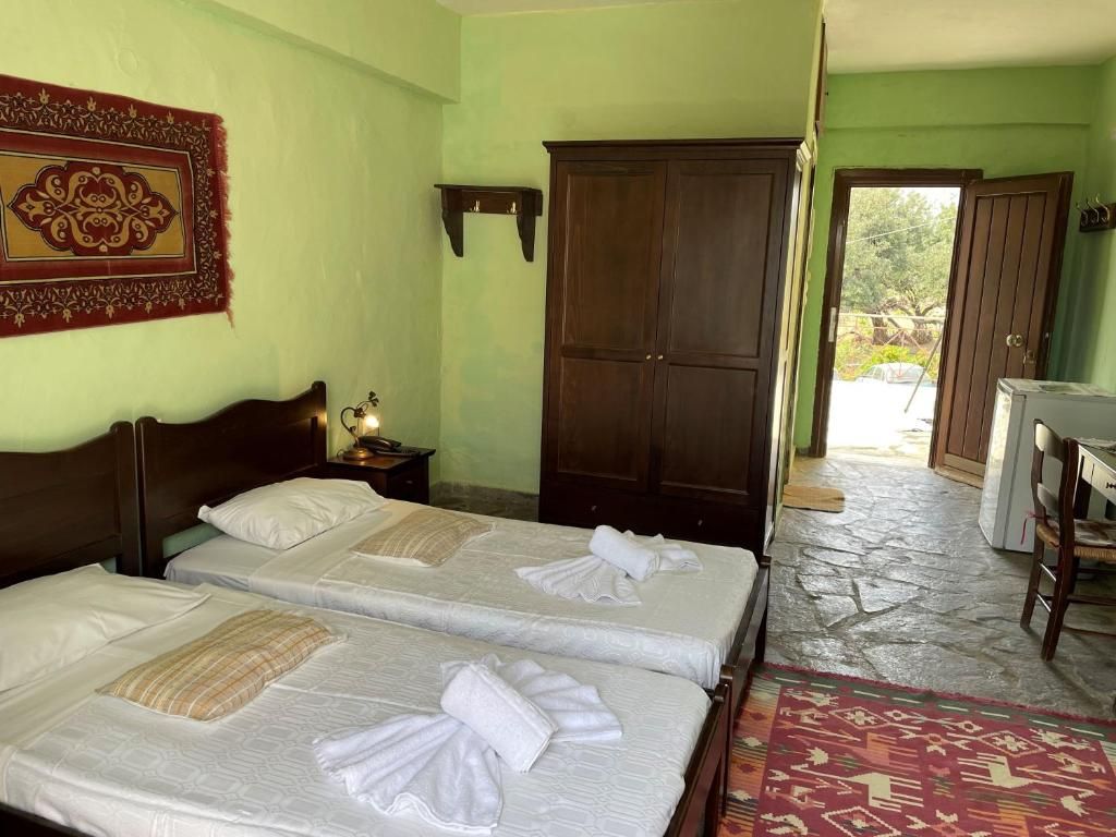 Arolithos Traditional Cretan Village фото 24