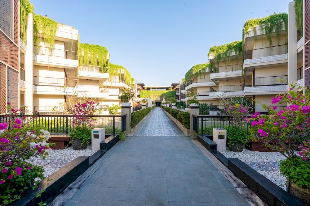Vouk Hotel & Suites фото 25