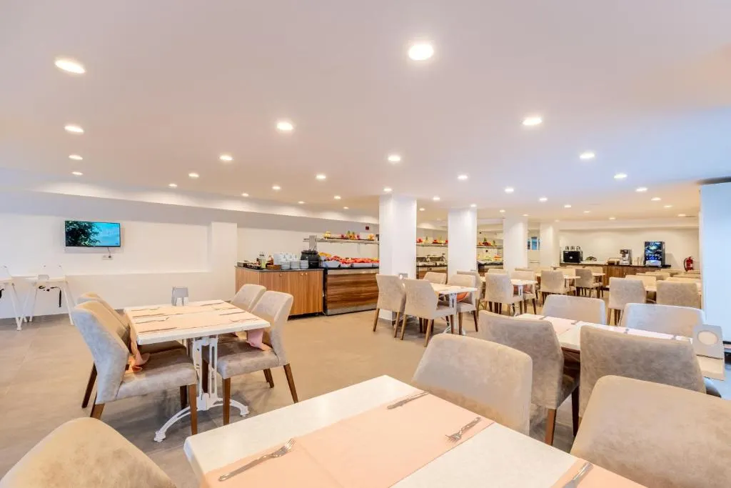 Viking Beach Hotel фото 3