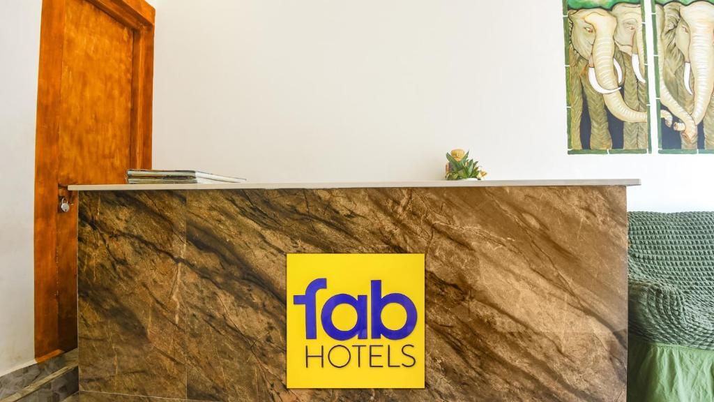 FabHotel Grand Royal Palms фото 19