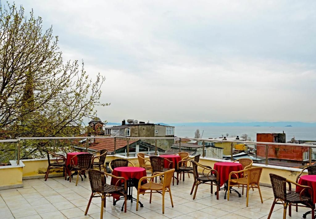 May Hotel Istanbul фото 37