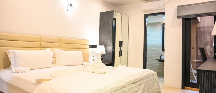 Фото отеля Oak Villa