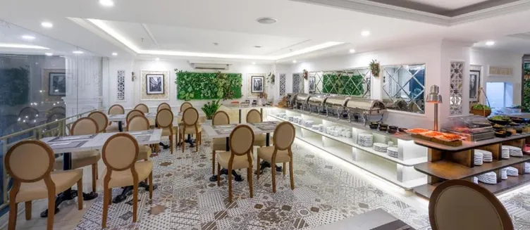 Фото отеля Bella Merry Hotel