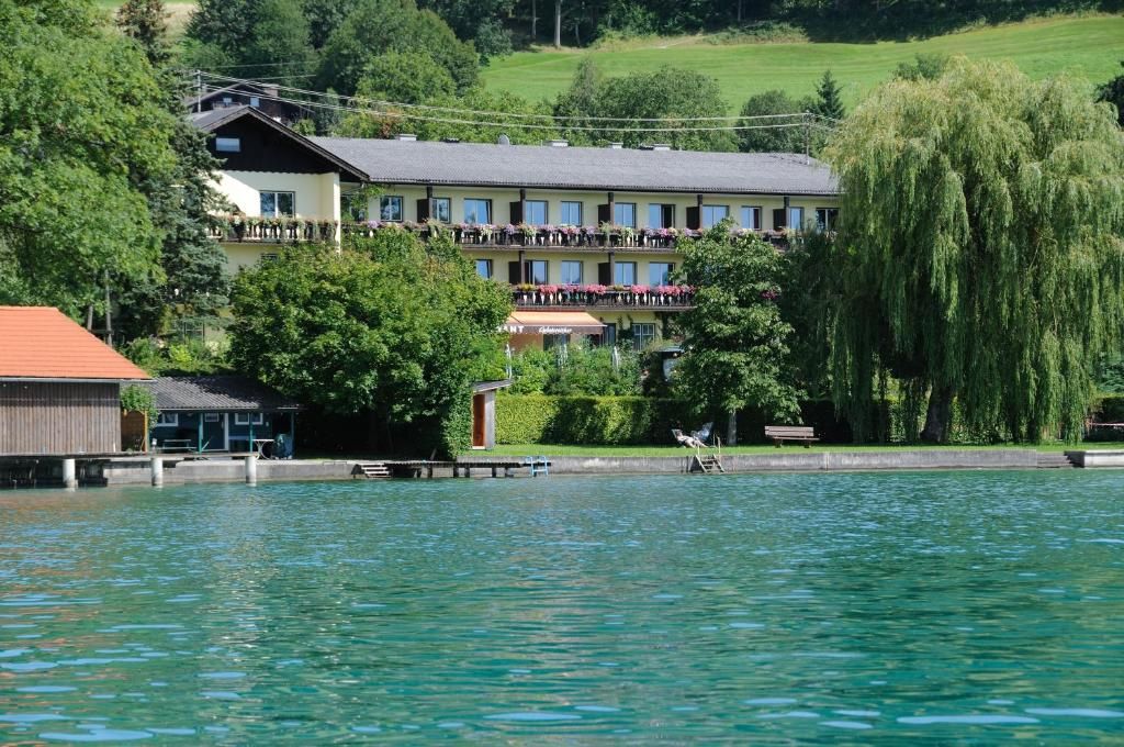 Strandhotel Weyregg фото 0