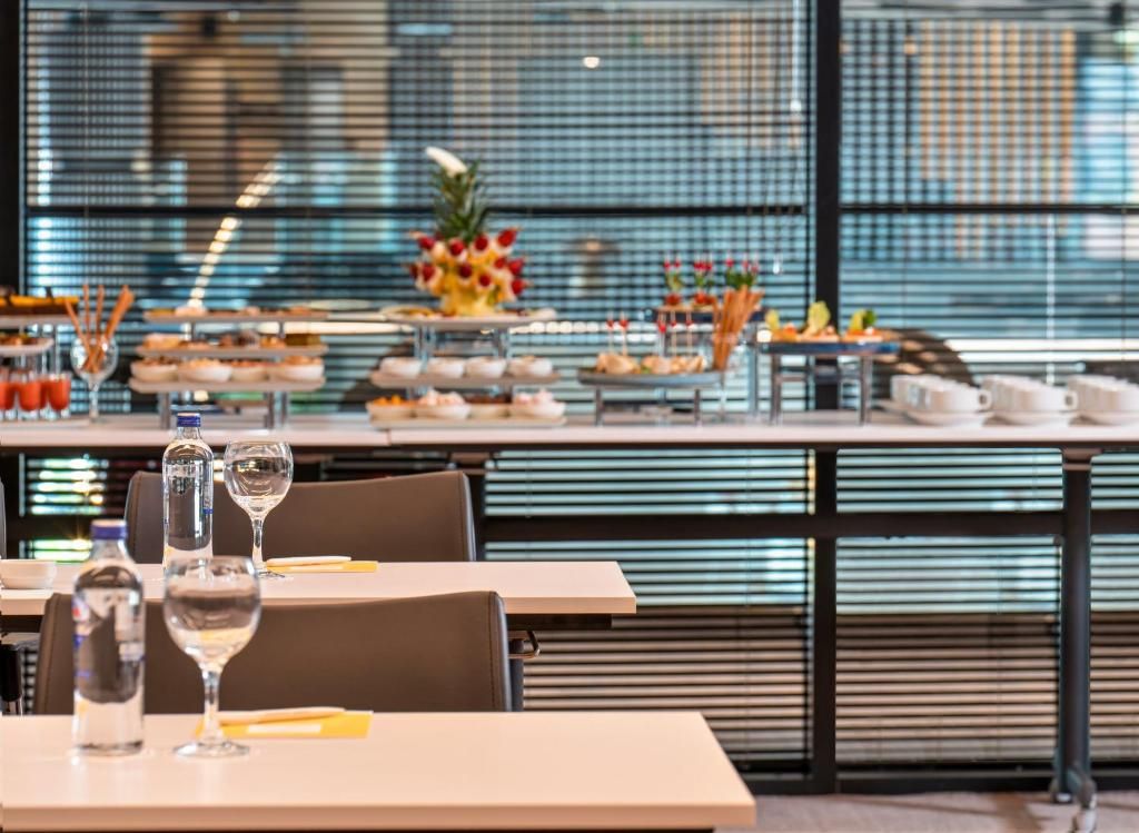 Crowne Plaza Istanbul Tuzla Viaport Marina фото 38