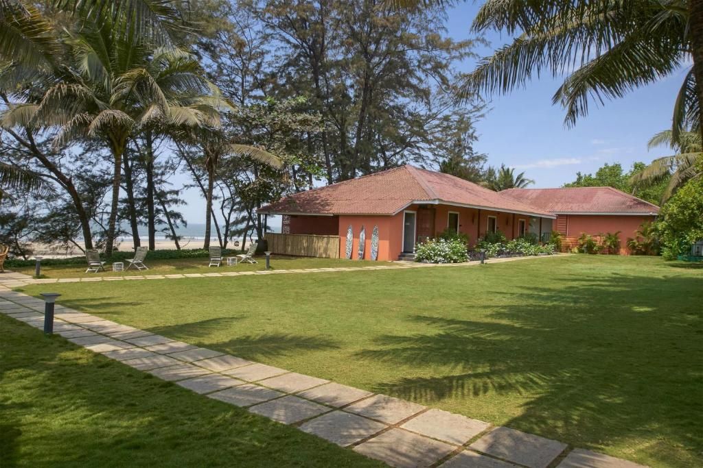 Regenta Place Mandrem Beach Resort фото 21