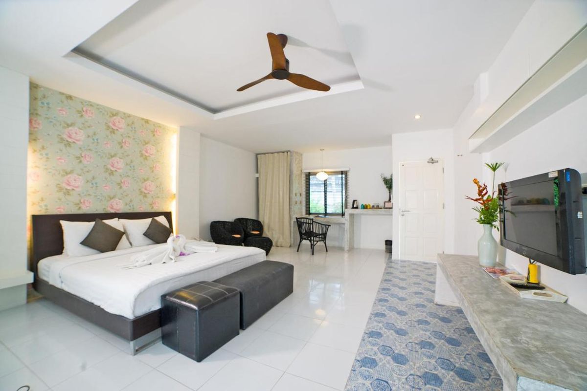 Surintra Boutique Resort фото 3