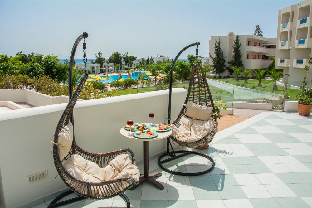 The Sovereign Beach Hotel фото 21