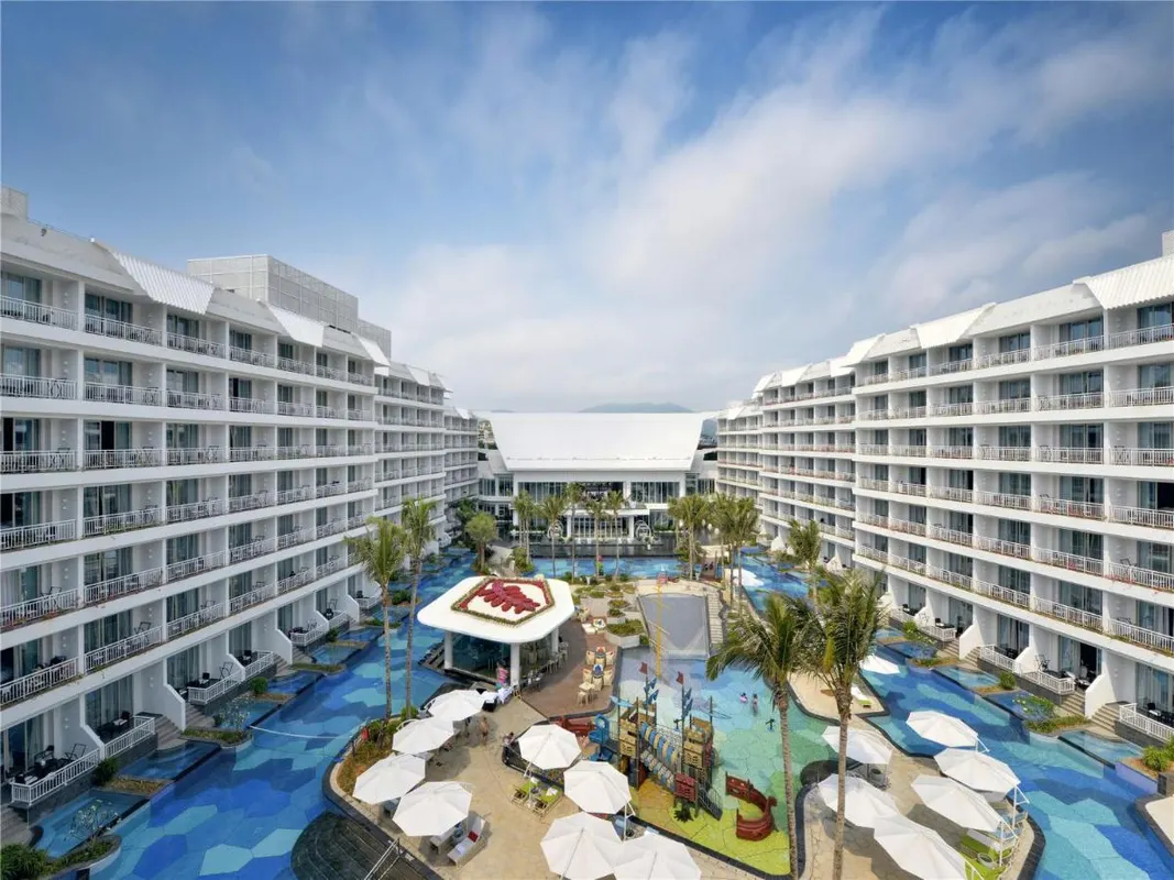 Palace Resort Yalong Bay фото 0