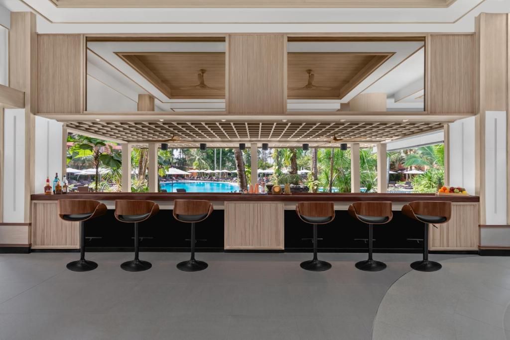 Courtyard by Marriott Phuket, Patong Beach Resort фото 14