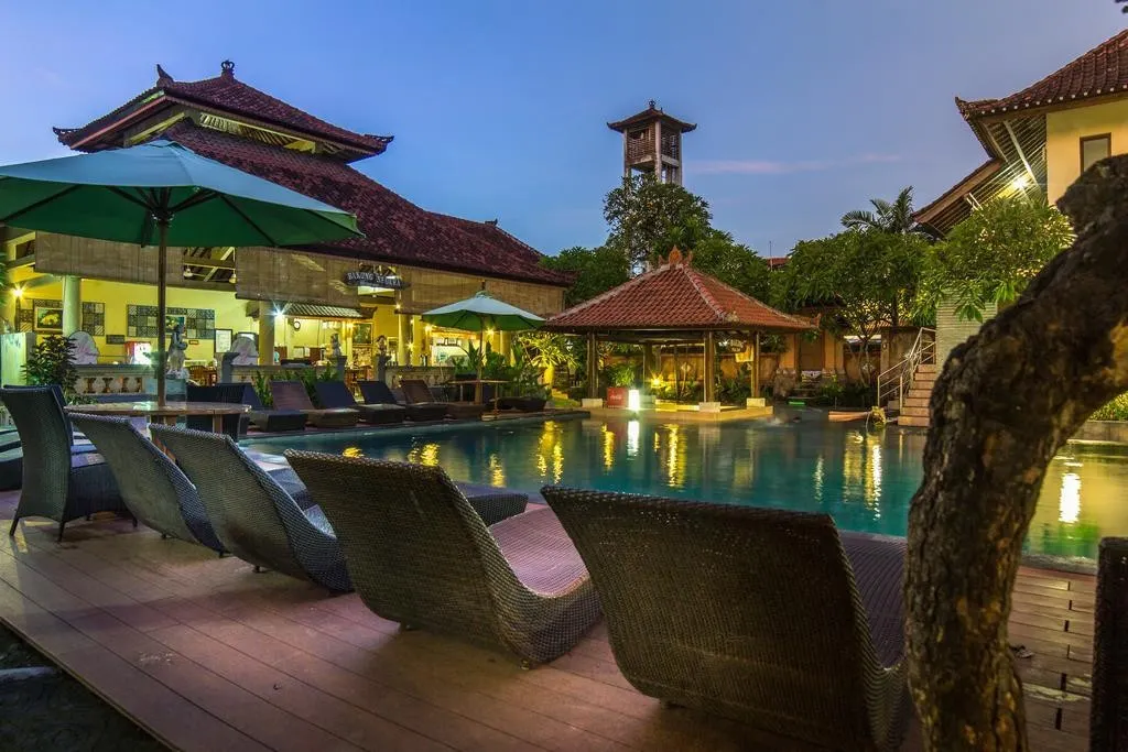 Bakung Beach Resort фото 7