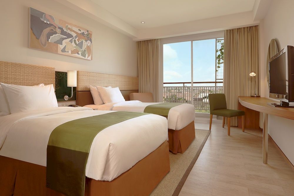 Holiday Inn Express Bali Raya Kuta фото 61