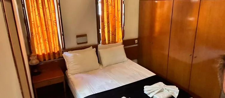 Фото отеля Karyatit Hotel