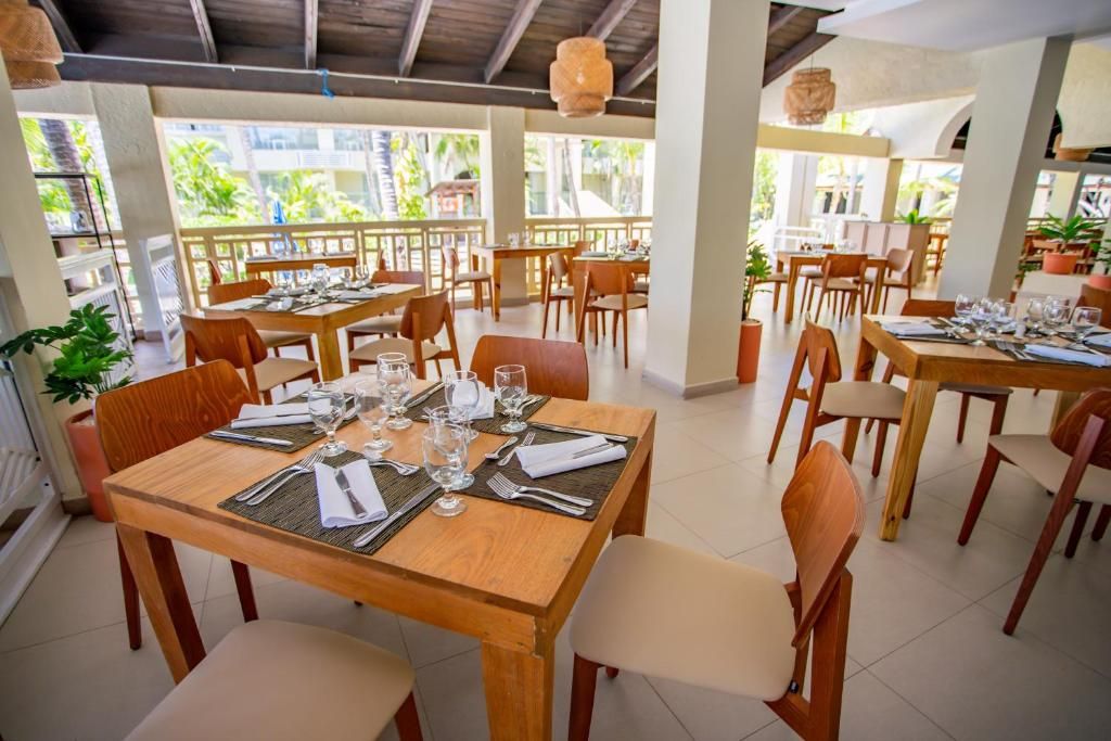 Coral Costa Caribe Resort & Spa фото 23